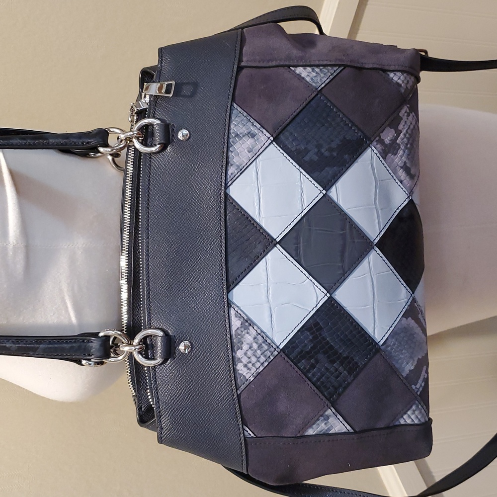 Like NEW Coach Patchwork Brooke Carryall Bag - Picture 4 of 14